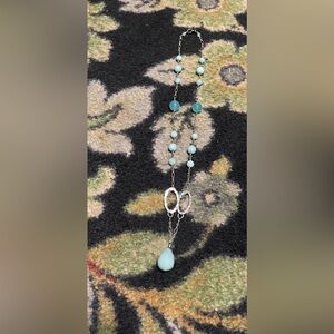 Elegant Silver and Turquoise Necklace